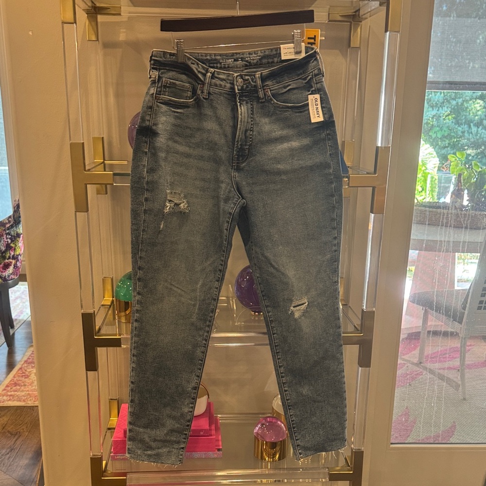 Old Navy O.G. Straight, high rise jeans.